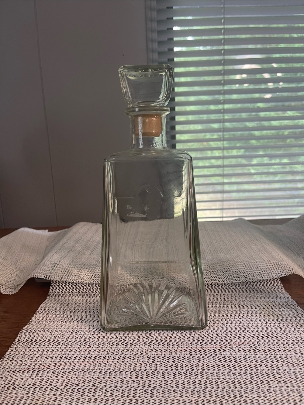 Glass 1800 Decanter, 10” tall